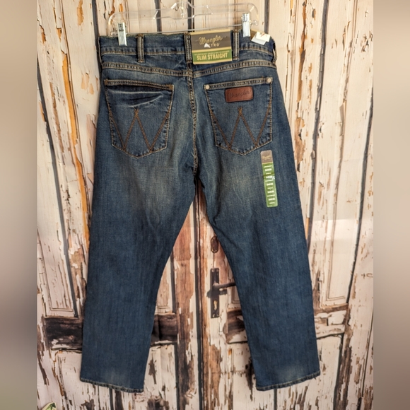 NWT Wrangler jeans - Picture 2 of 12
